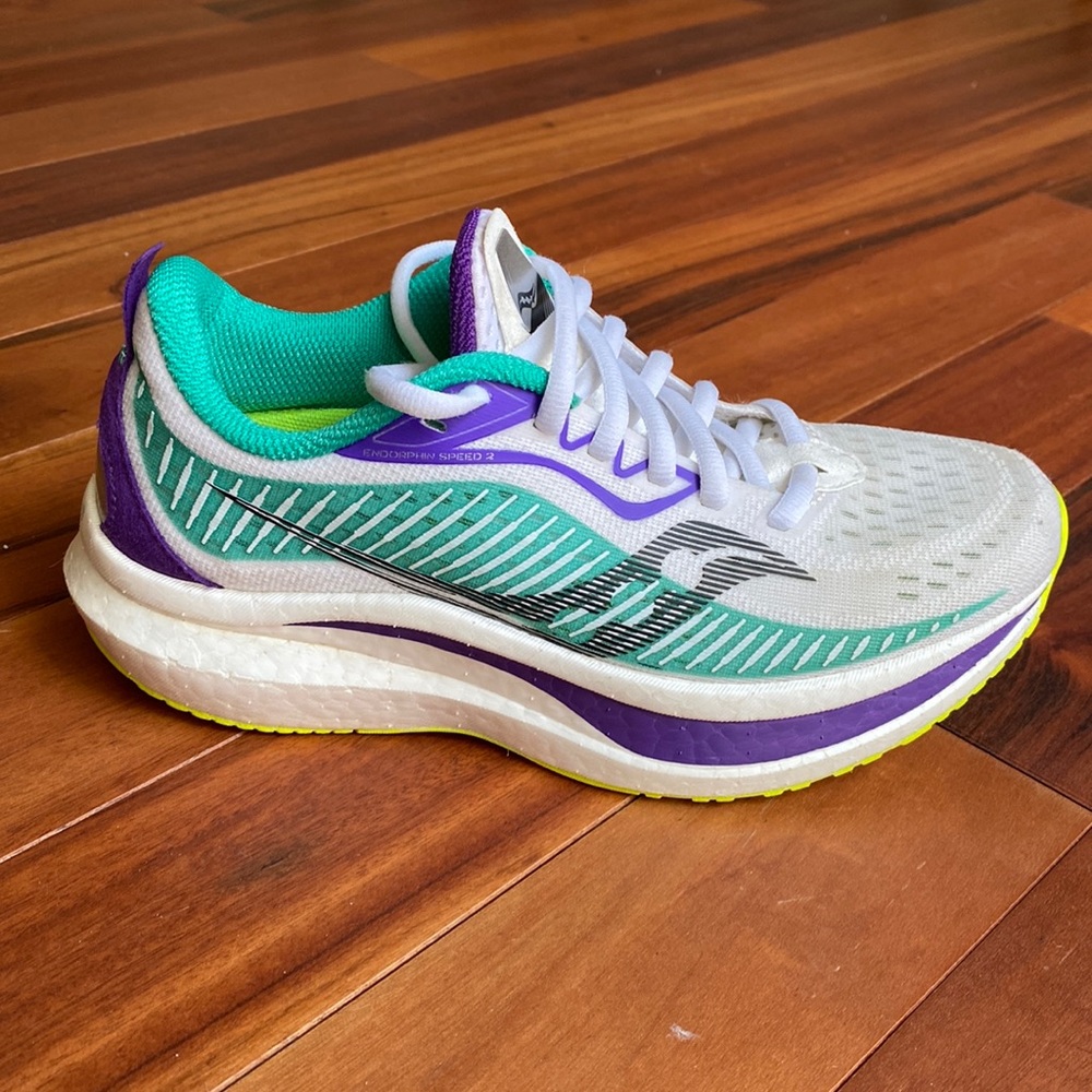 Saucony Endorphin Speed 2 *FIT LIKE 6.5* EUC